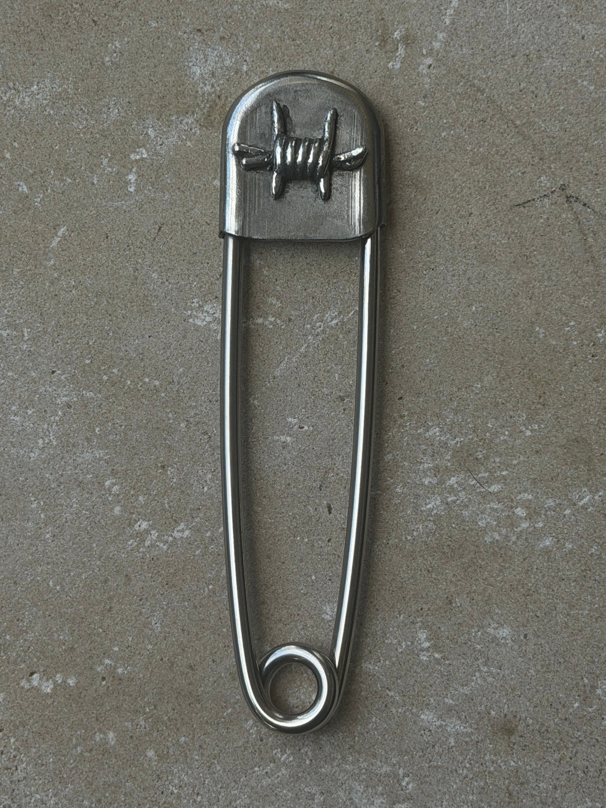 Clips