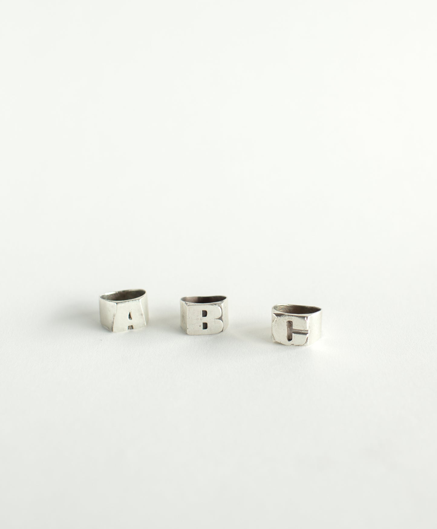 Knuckle Letters