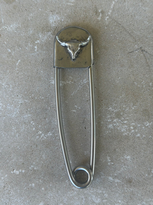Long horn safety pin